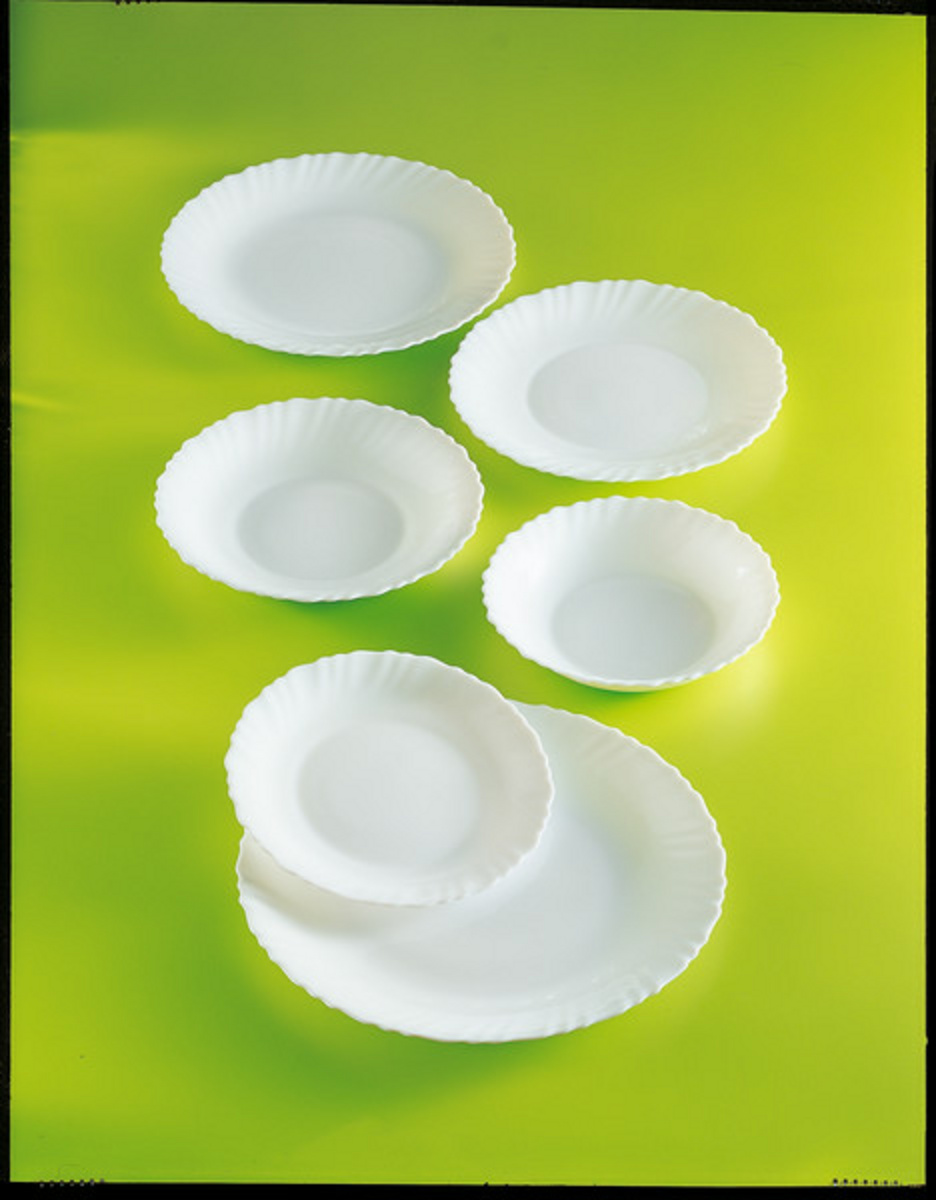 Assiette plate ronde blanche 23cm Arcopal - Feston - Arcoroc