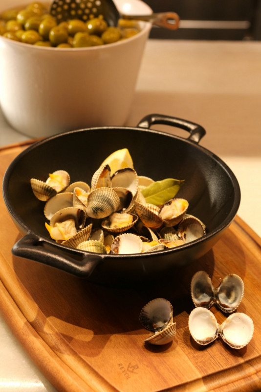Assiette wok rond noir porcelaine Ø 20 cm Belle Cuisine Revol