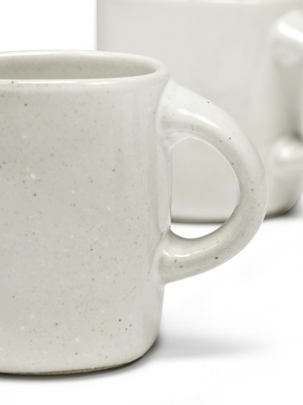 Mug ovale Off White grès émaillé 30 cl 10,5 cm Out Of Lines Serax
